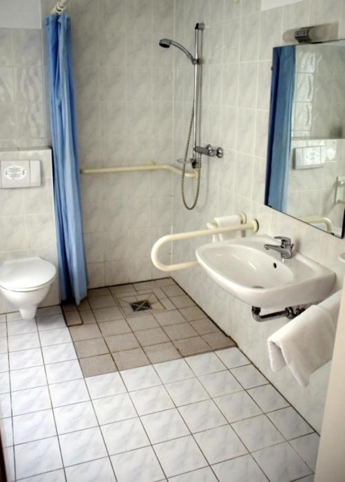 (פרנקפורט (אודר Landhotel Pagram-Frankfurt/Oder חדר תמונה