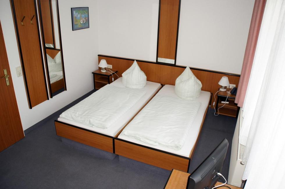 (פרנקפורט (אודר Landhotel Pagram-Frankfurt/Oder חדר תמונה