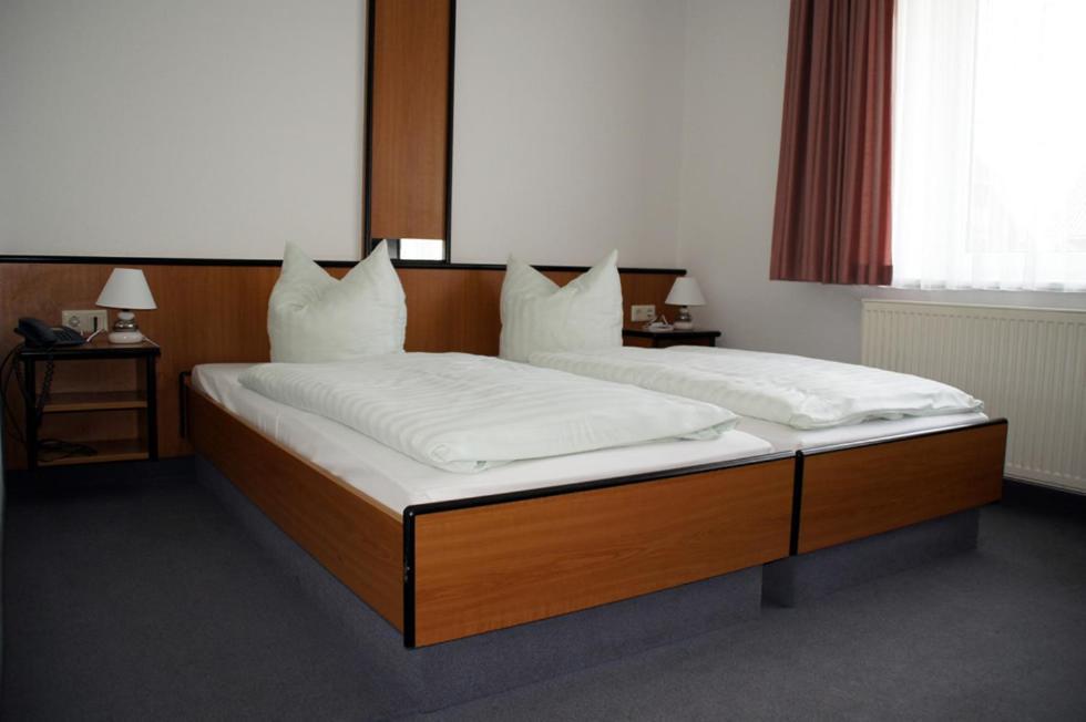 (פרנקפורט (אודר Landhotel Pagram-Frankfurt/Oder מראה חיצוני תמונה